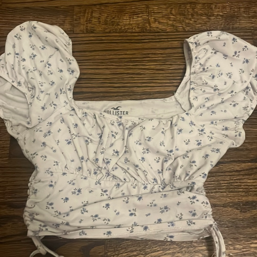 White with blue flower crop top